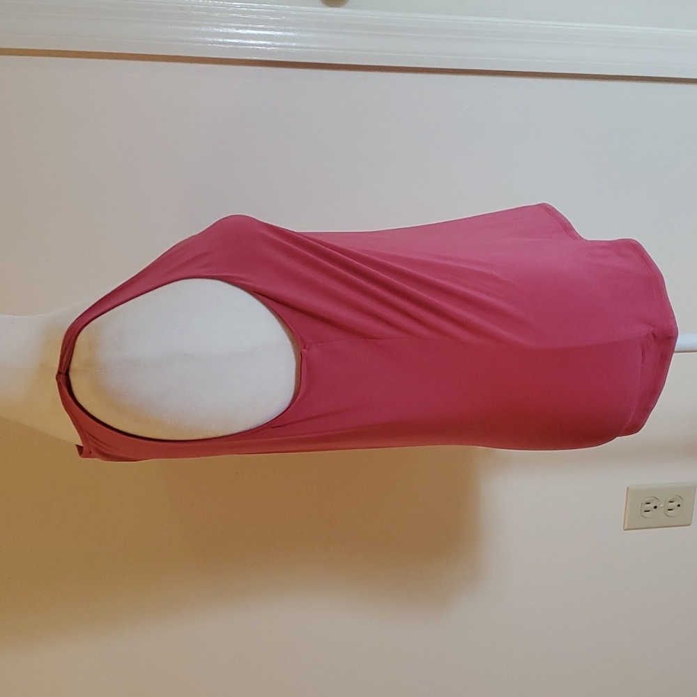 Express pink vneck body contour too - Picture 4 of 9